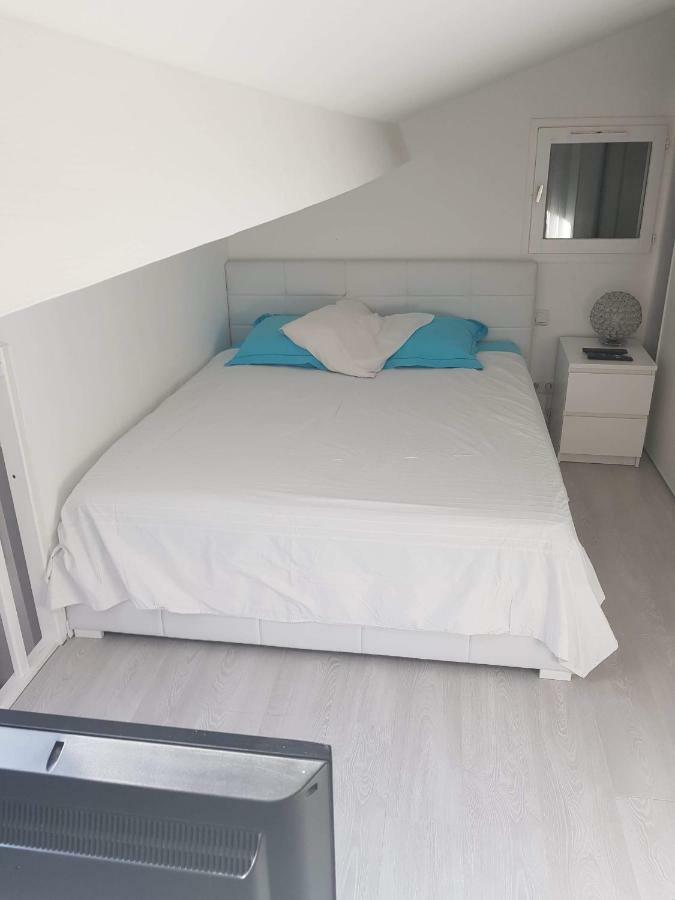 Havre De Paix Villa Villeneuve-Loubet Bagian luar foto
