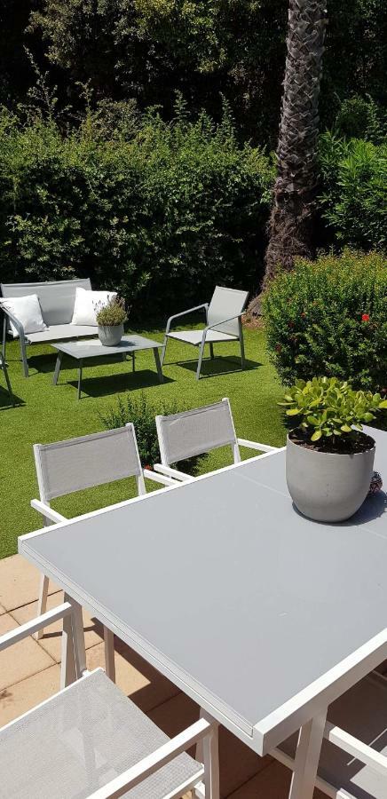 Havre De Paix Villa Villeneuve-Loubet Bagian luar foto